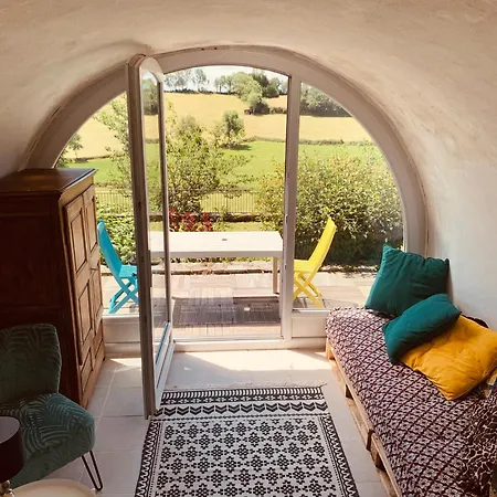 Holiday home Maison Avec Jardin *